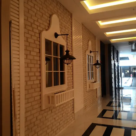 Готель Port River & 5*