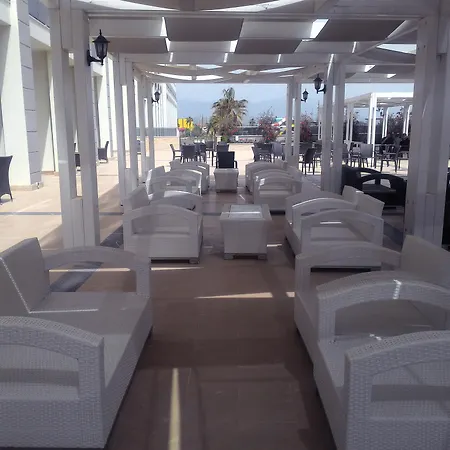 Port River & Готель