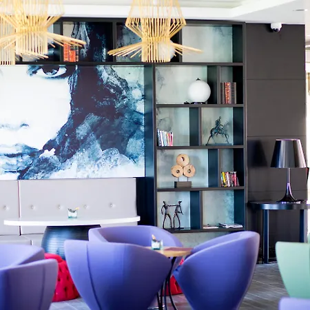 Port River & Готель 5*