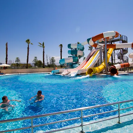 Готель Port River & 5*