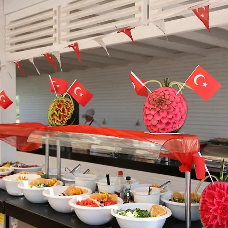 Port River & ホテル 5*