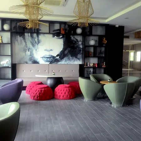 ホテル Port River & 5*