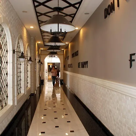 Port River & Hotel 5*