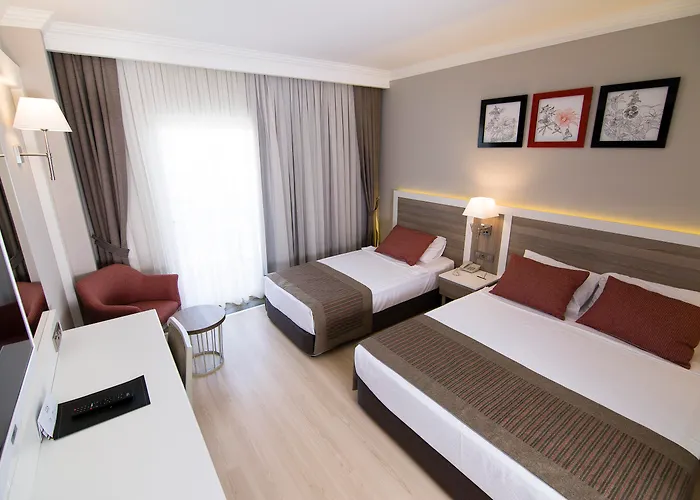 Port River & Отель 5*