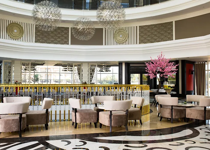 Port River & Отель