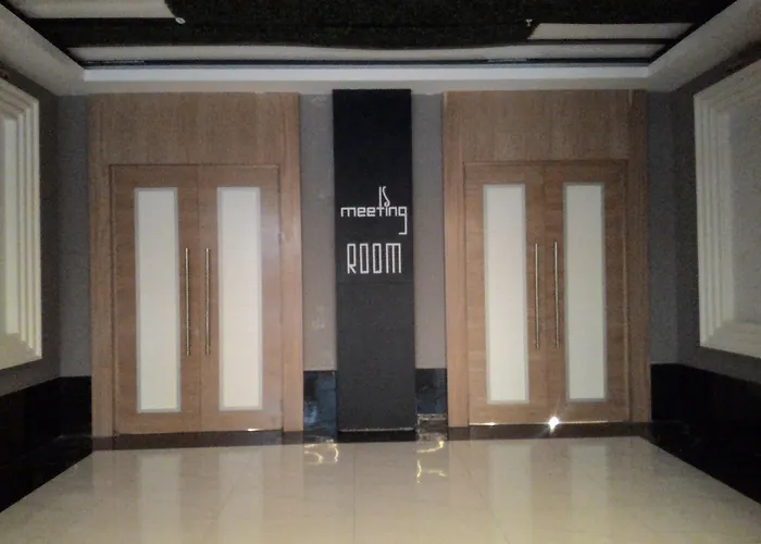 Port River & 5* 시데