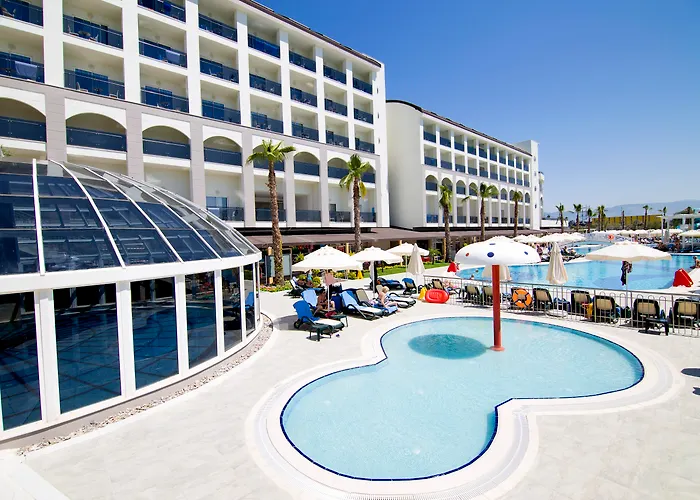 Port River & Hotel 5*